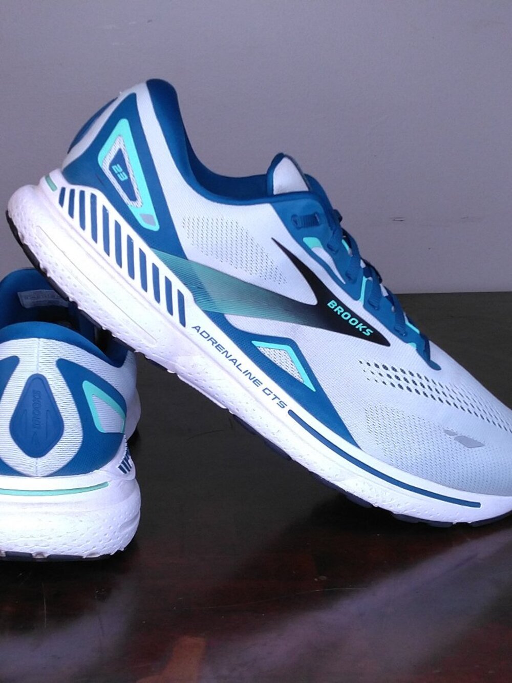 BROOKS Adrenaline GTS Shoes Mens SIZE 15 1103911D427 BLUE Gray COOL GREY White